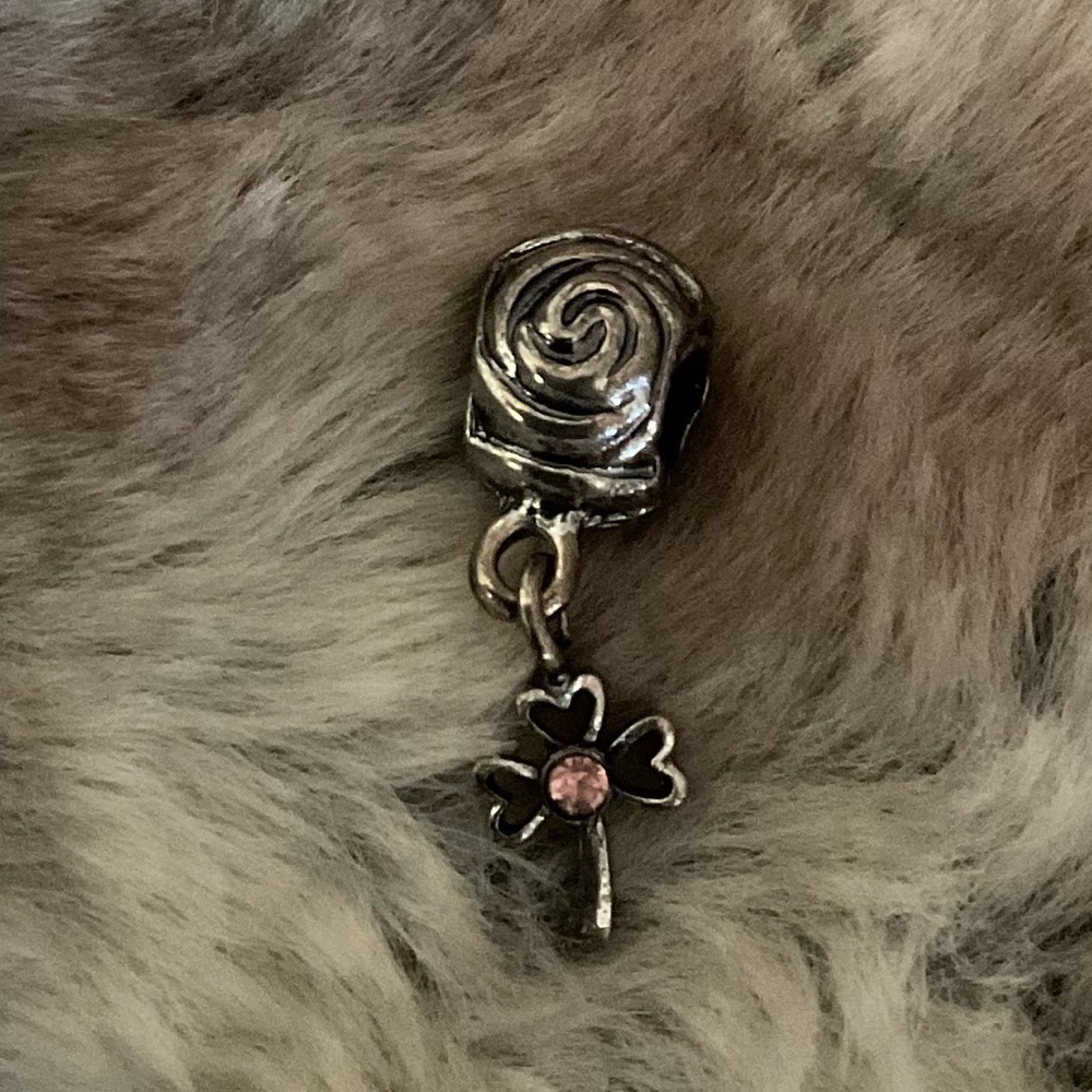 Flower charm